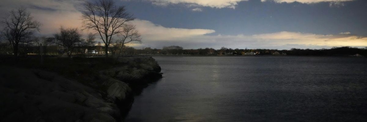 Göltürkbükü’nde Gece Sahil Pikniği Deneyimi